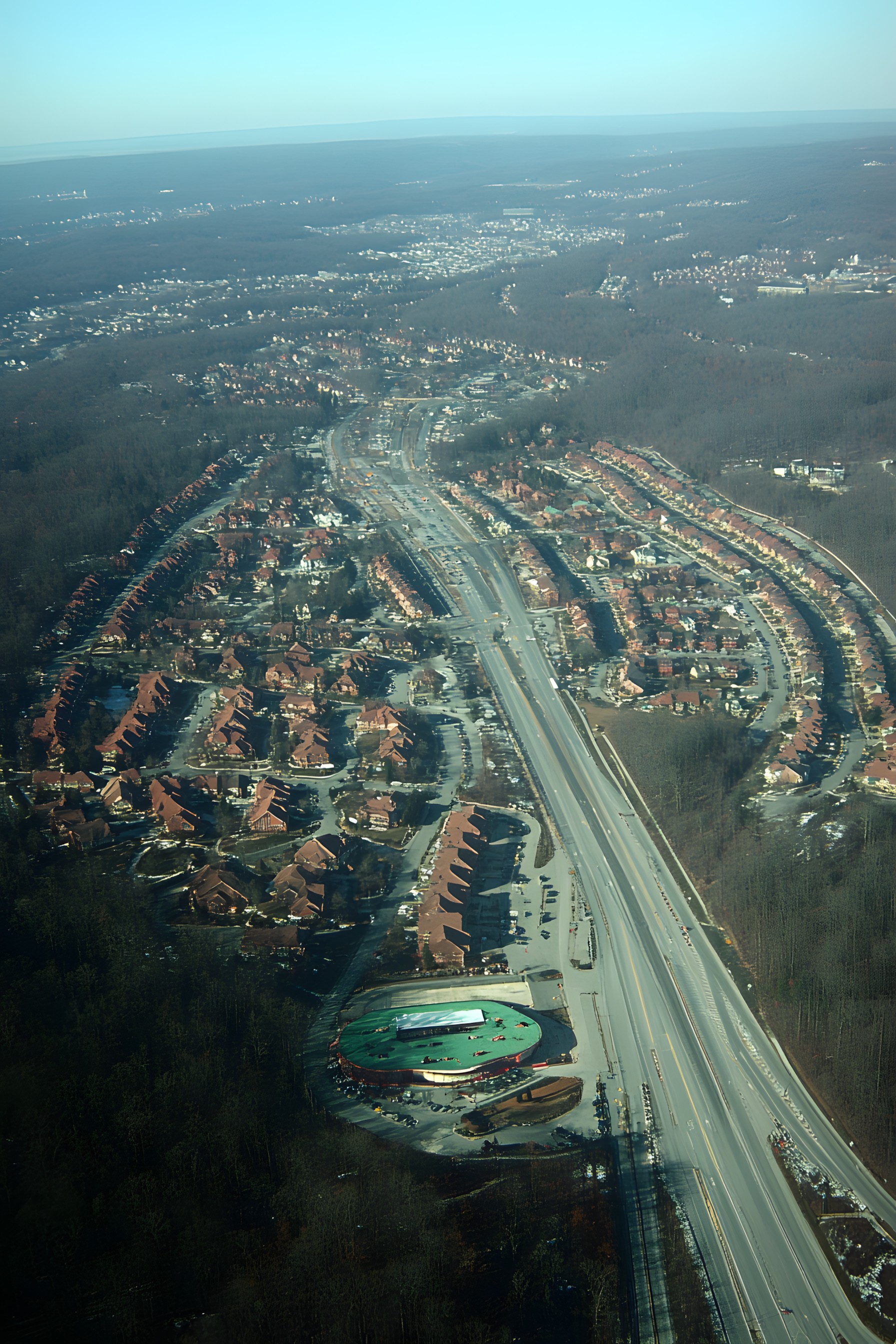 Road, Landscape, Bird's-eye view, Aerial photography, Street, Thoroughfare, Controlled-access highway, Urban design, Highway, Road junction, Intersection, Suburb, Overpass, Path