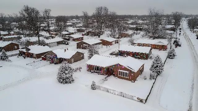 Snow, Winter, Residential area, House, Neighbourhood, Home, Roof, Cottage, Freezing, Human settlement, Suburb, Slope, Precipitation, Sugar shack, Village, Ice, Blizzard, Ski resort, Winter storm, Frost