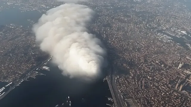 atmospheric phenomenon, geological phenomenon, Aerial photography, Bird's-eye view, Pollution, Smoke, Haze, High-rise building, Cityscape, Fog, Steam, Mist