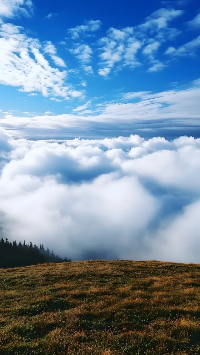 Blue, Sky, Cloud, Daytime, Highland, atmospheric phenomenon, Cumulus, Wilderness, Hill station, Meteorological phenomenon, Slope, Ridge